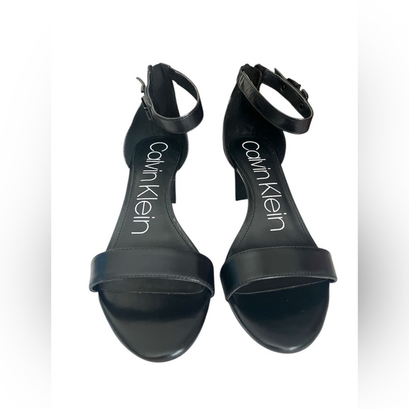 Calvin Klein Black Heeled Shoes Elegant Design - Picture 1 of 10